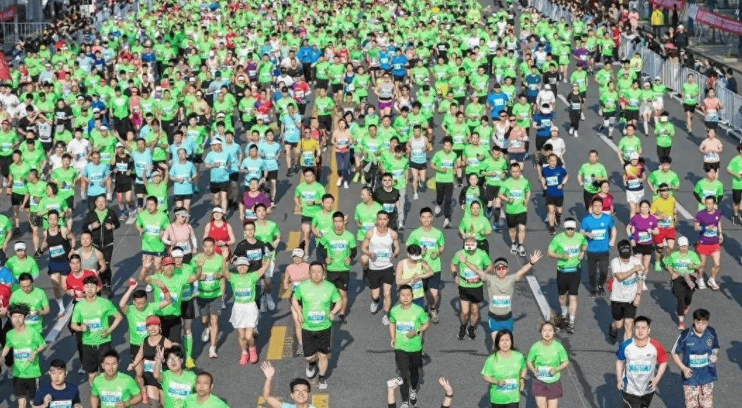 大胆想！跑团在操场办一场马拉松赛，需要几百万元？